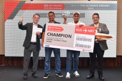 10 Award presentation 2.jpg